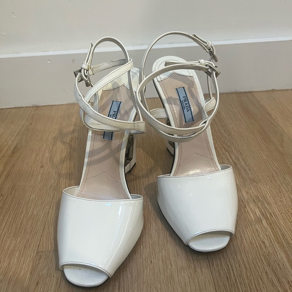 ✨Prada White Heart Heels✨ - Picture 3 of 16